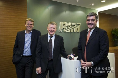 RIM��˾��̫�^(q��)�߼�������Urpo Karjalainen���� (�D��) �� RIM�Ї��^(q��)�����x������� (�D��) �� ��RIM�Ї��^(q��)�N�۸����ü恆̫�^(q��)���ϠI�N������Alex Lambeek���� (�D��)