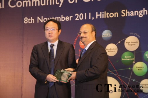 Frost & Sullivan ȫ��CEO�涭�ºϻ���Aroop Zutshi���ң����A���������(w��)�C�l(f��)��ȫ����Ź�������(w��)���L�c��(chu��ng)�ª������n�ԣ��A���������(w��)�a(ch��n)Ʒ�����L����<br/>

