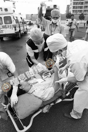 ��خ�^(q��)�e�����а���ȼ�¼���(y��ng)����Ԯ����(x��)��120����(d��ng)���ȡ����ߡ�